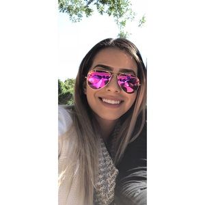 Woman Ray-ban sunglasses